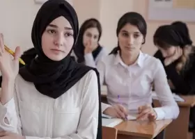 Можно ли ребенку на законном основании носить в школе хиджаб