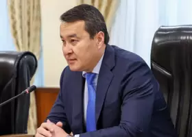 Премьер-министр Республики Казахстан Алихан Смаилов дал ответ, где обучаются его дети.